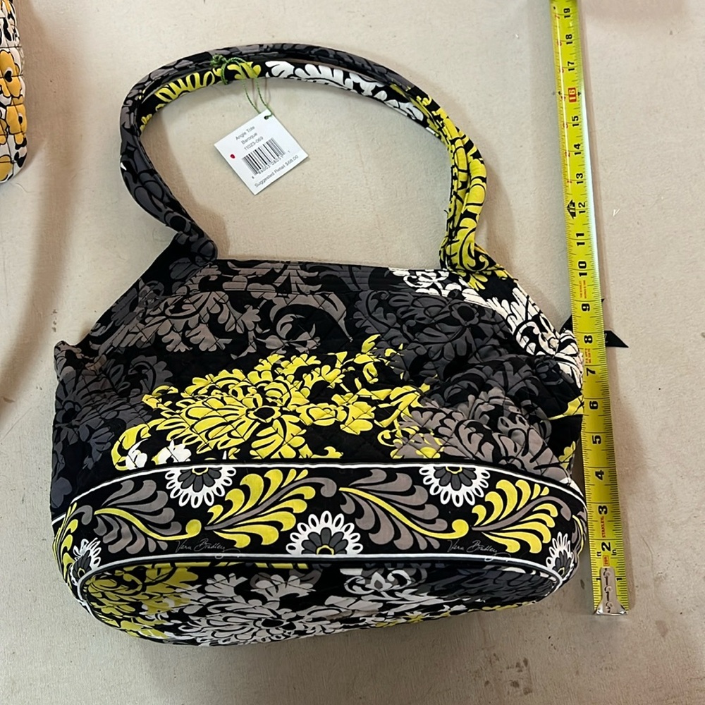 Véra Bradley Angle Tote in Baroque pattern. NEW WITH TAG